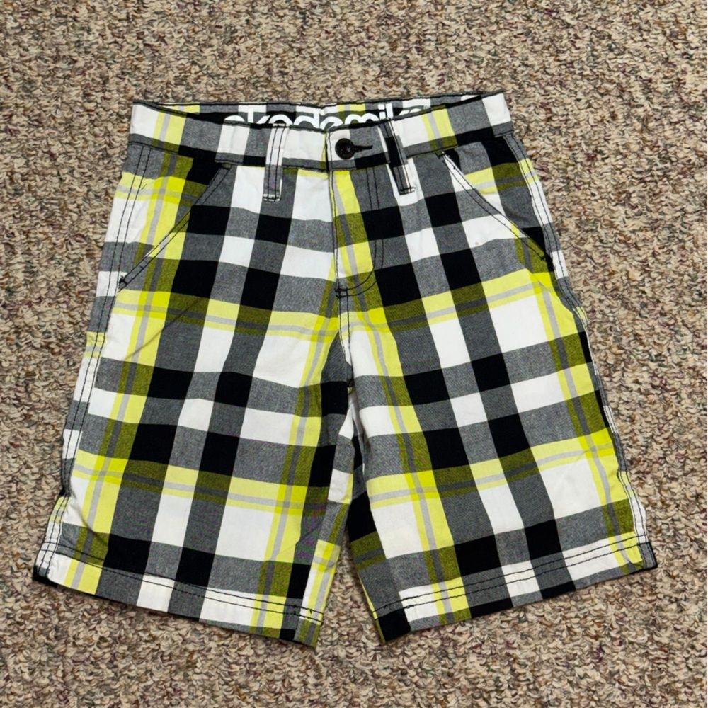Boys akademiks size 8 shorts, summer, plaid